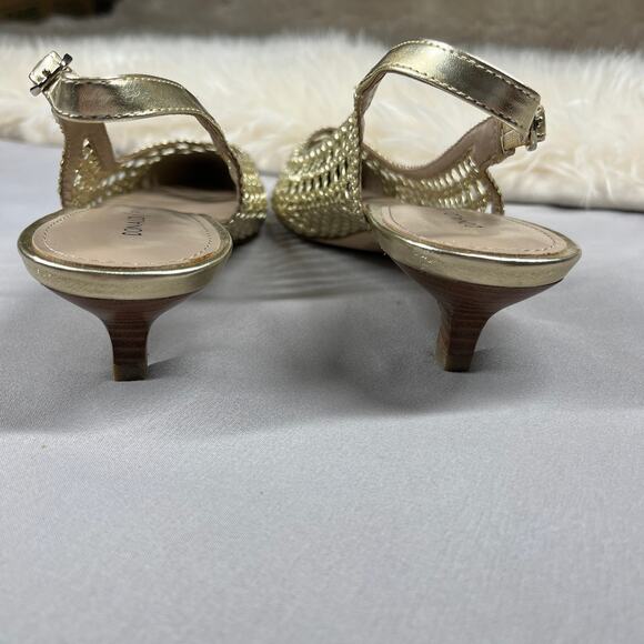Donald Pliner Womens Shoes Size 7.5 Ike Slingback Kitten Heels Gold Pointy Toe - Picture 6 of 13